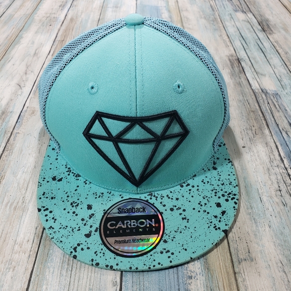 Carbon Elements Accessories - Carbon Elements Hat.